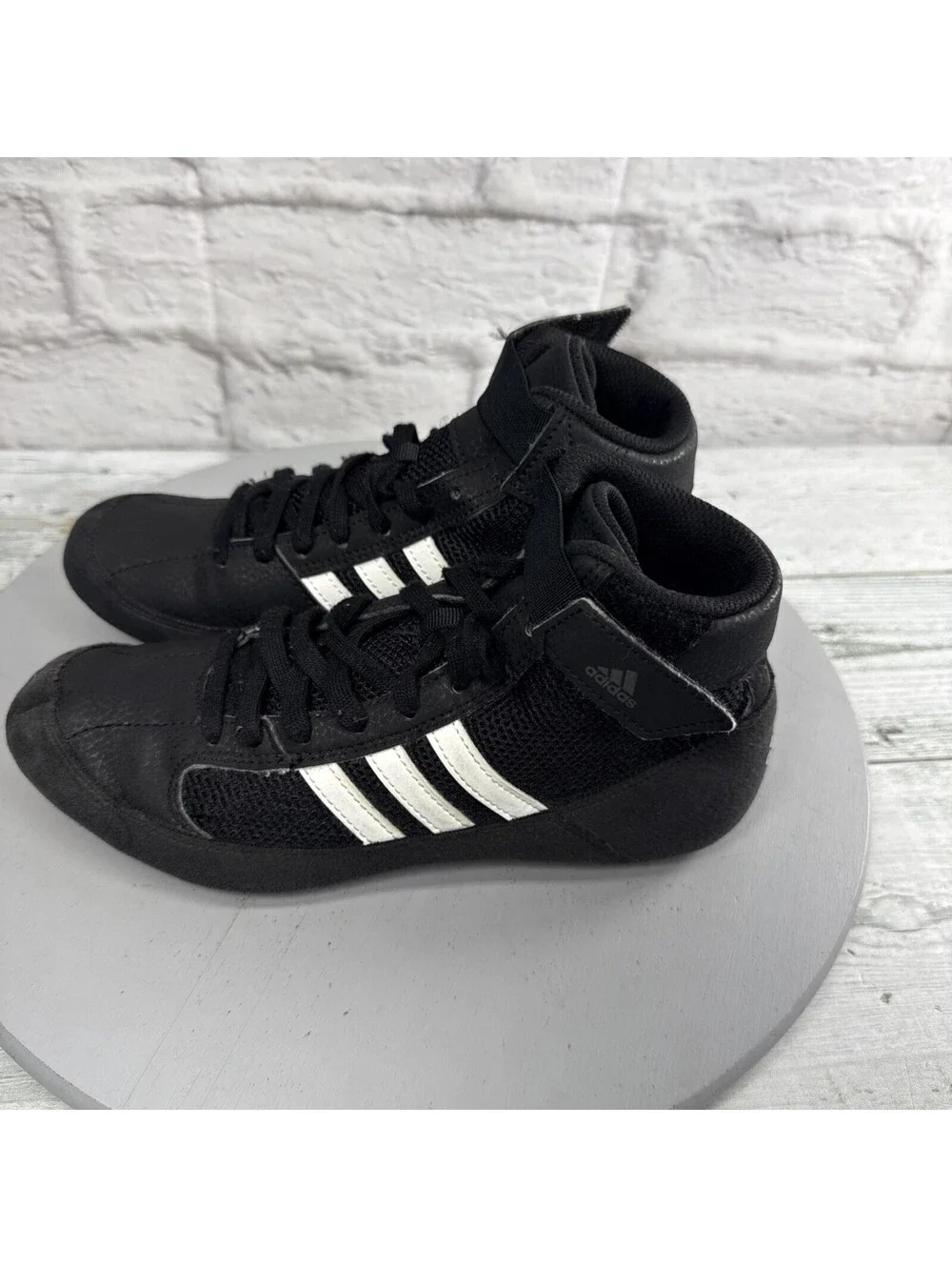Adidas Athletic Wrestling Shoes Black White Youth Size 4 AQ3327
